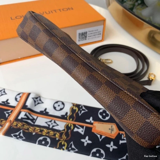 Repladies Louis Vuitton POCHETTE ACCESSOIRES 0807